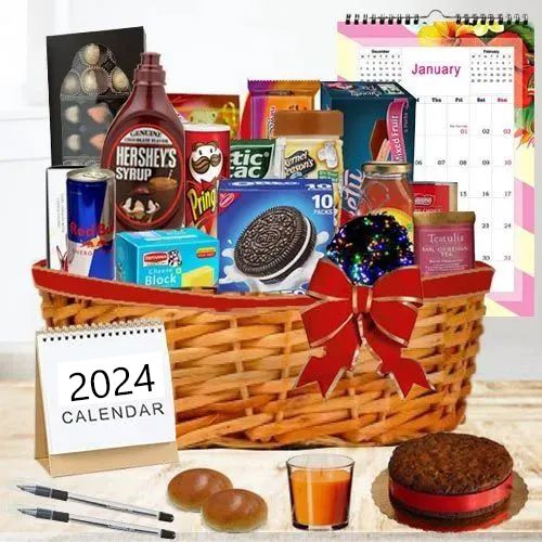 Stunning and Stylish New Year Gift Basket