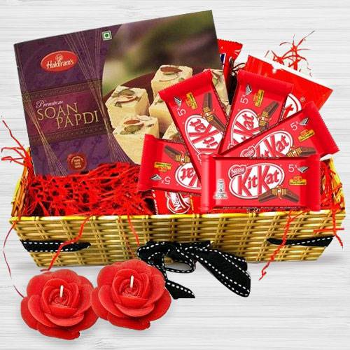 Generous Gift Basket of Festive Assortments Generous Gift Basket of Festive Assortments