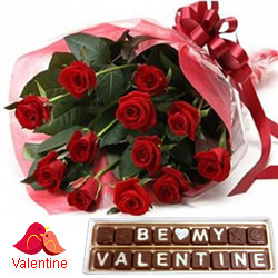 V day Welcoming Gift of Red Roses Bouquet with Be My Valentine Hand Made Chocolate
