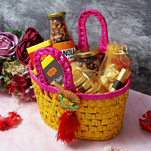 Moms Day Special Sweet Treat Basket