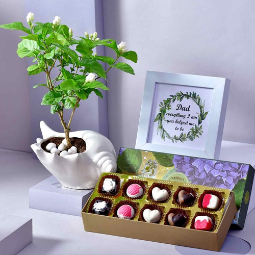 Fragrant Bloom Hamper for Dad