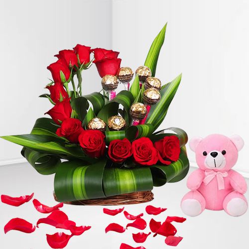 Impressive Heart Bunch of Red Roses n Ferrero Rocher with Cute Teddy