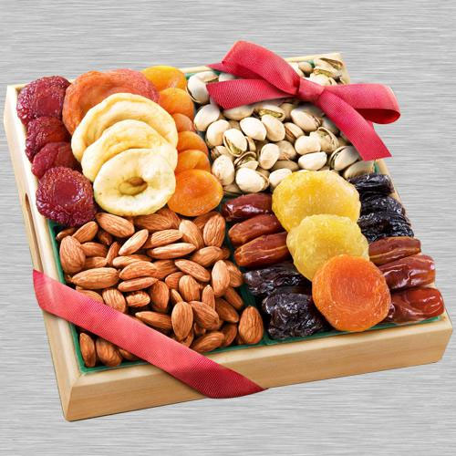 Impressive Dry Fruits Gift Tray for Mothers Day