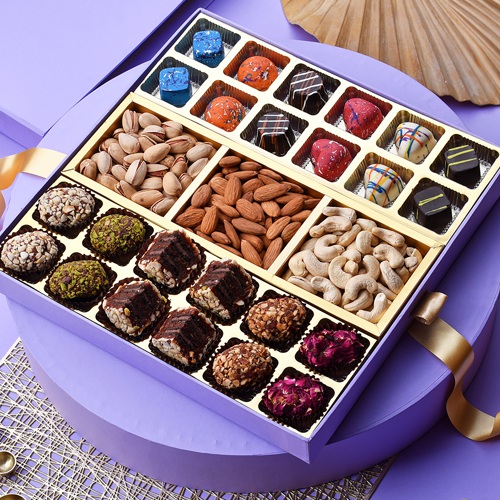 THOT Classic Assorted Barrel Dry Fruits n Chocolates