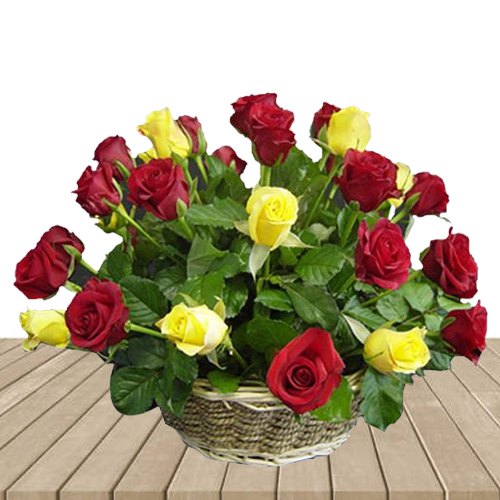Wonderful Arrangement of Mixed Roses