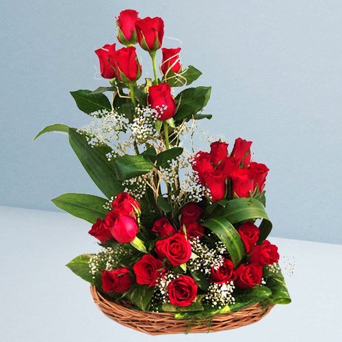 Wonderful Basket Arrangement of Dutch Roses
