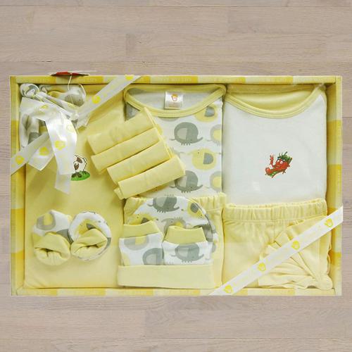 Marvelous Gift Set of Cotton Clothes for New Born Baby