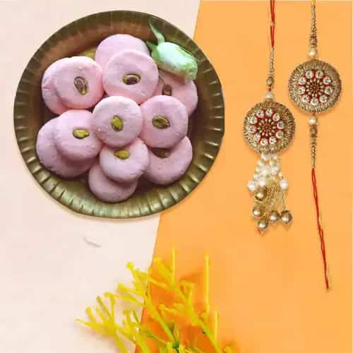 Appealing Bhaiya Bhabhi Rakhi with Sandesh